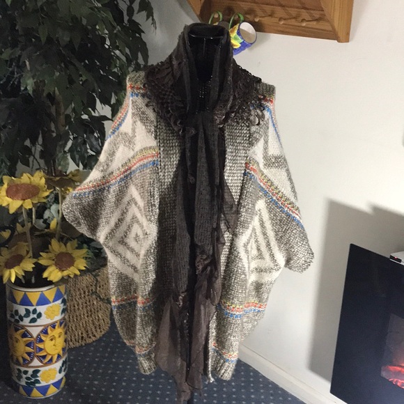 AMERICAN EAGLE SWEATER SIZE MEDIUM - Picture 2 of 3